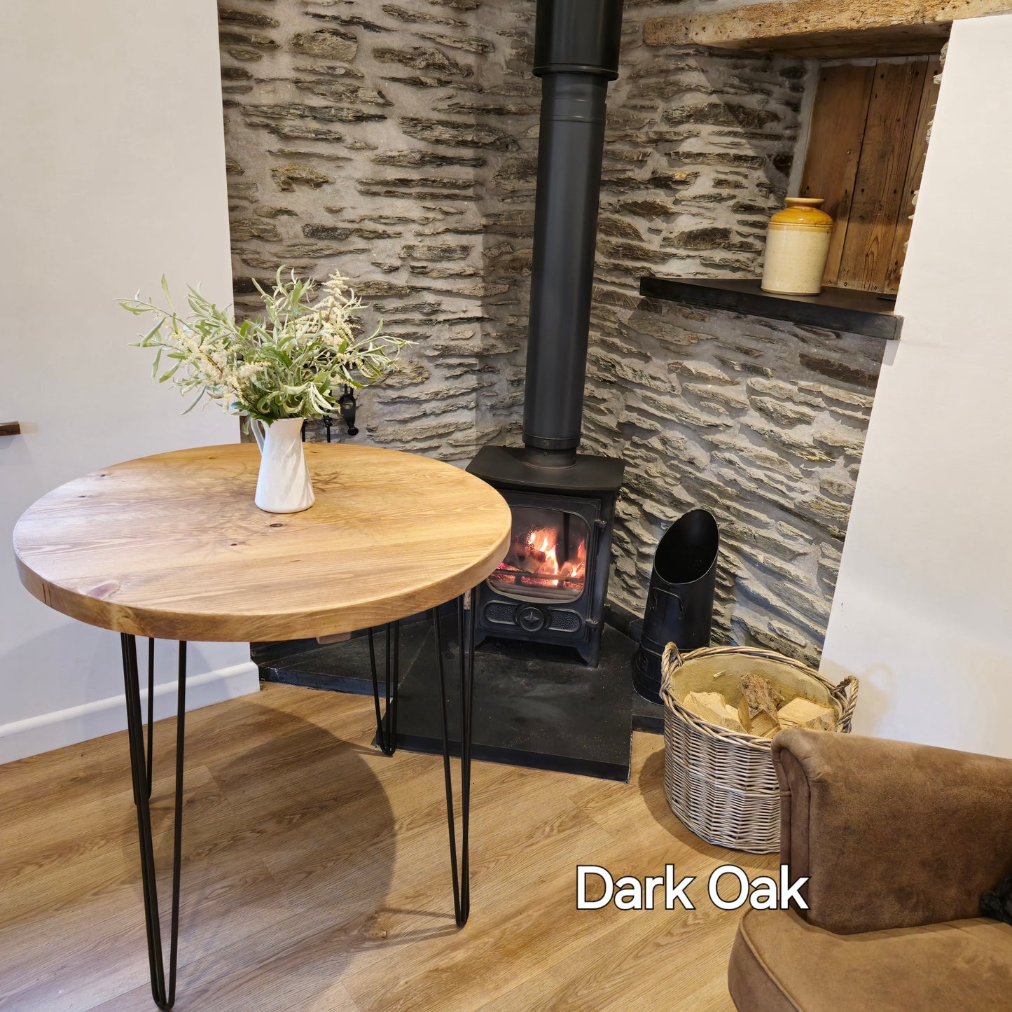 TIVIA Rustic Chunky Wooden Round Dining Table With Hairpin Legs