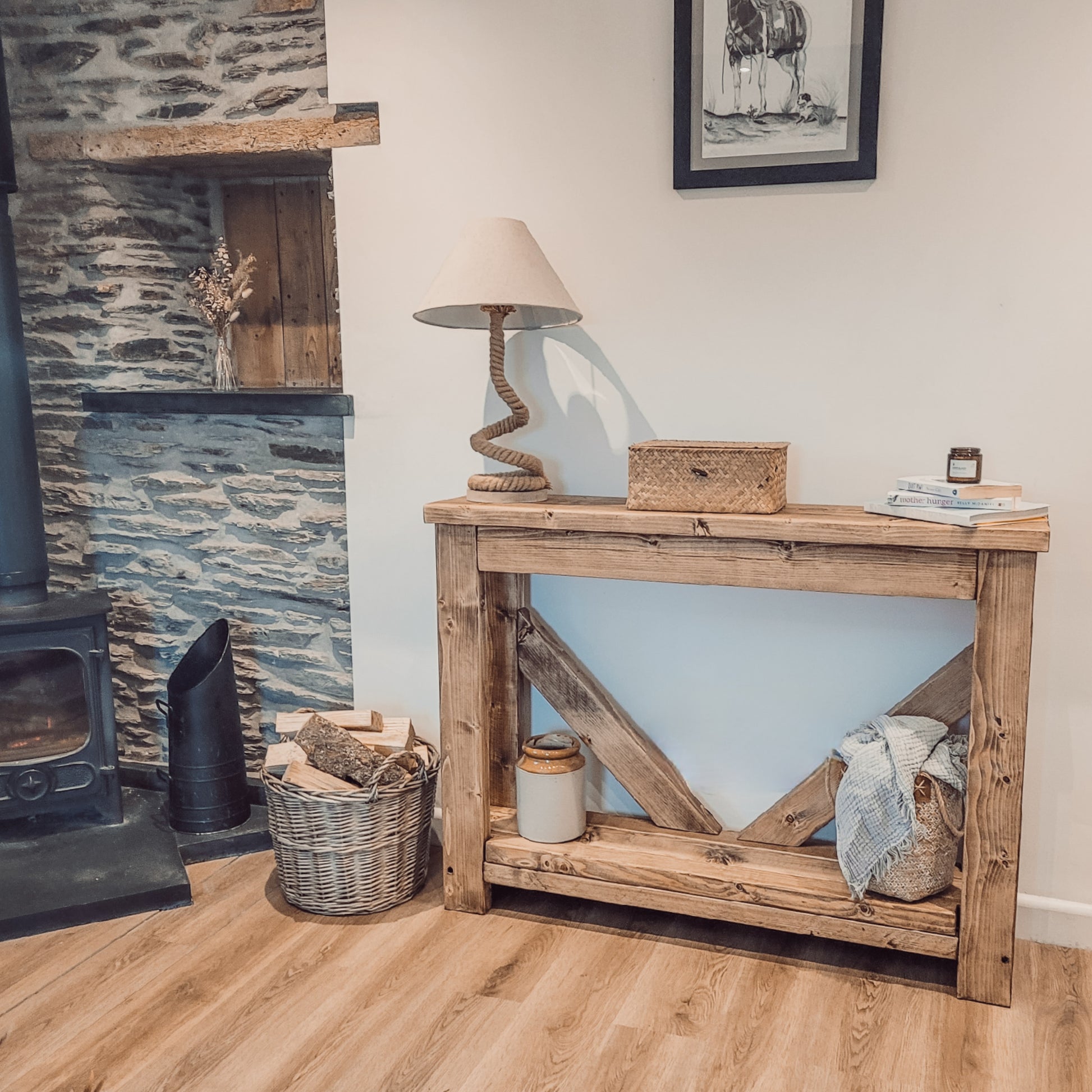 SERA Console Table V Back image 5