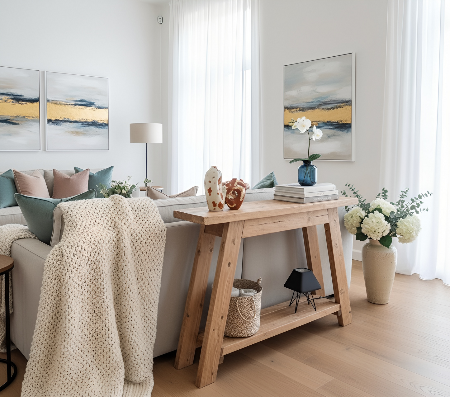 DASI Console Table With Shelf